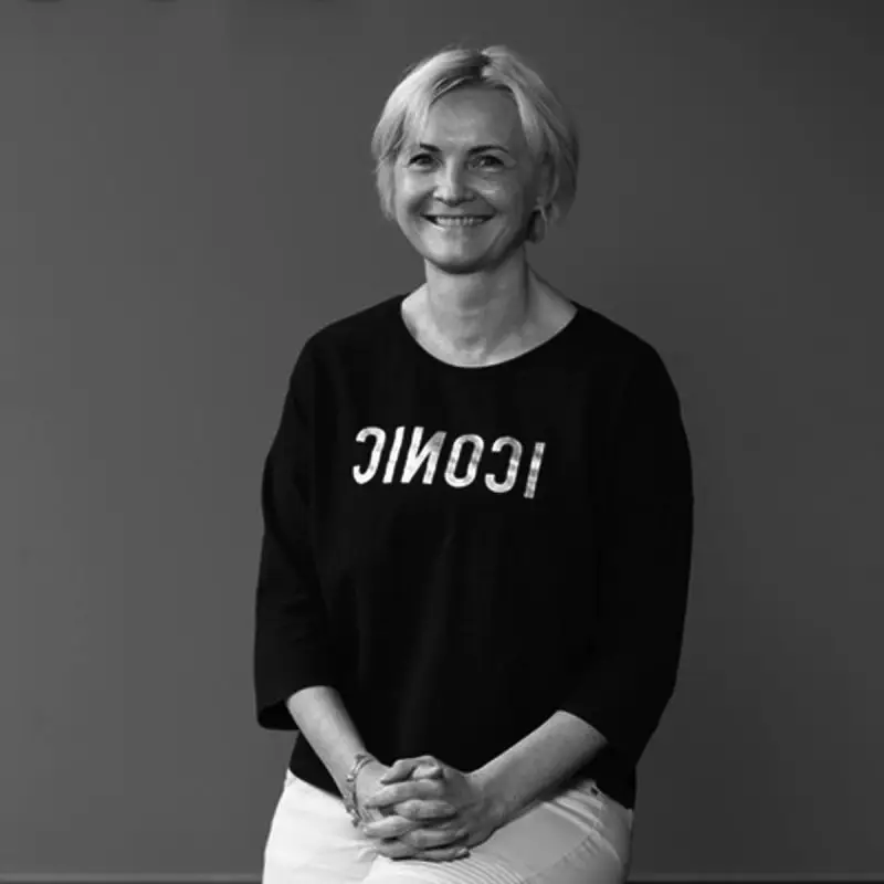 mojca-skok-avtenta-dokumentni-sistemi-brezpapirno-poslovanje-digitalizacija-poslovnih procesov-justiceconnect-aktualno